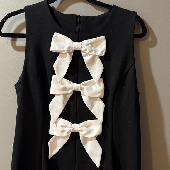 Chic Black Dress with White Bows Large Amazon 4.8 ⭐️ You will get Compliments - Picture 3 of 6